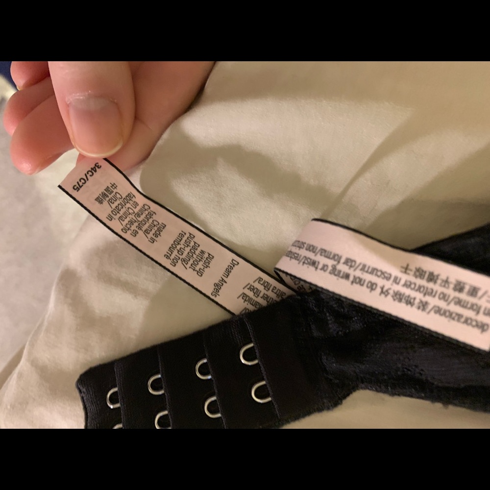 VS push-up without padding - Picture 3 of 3